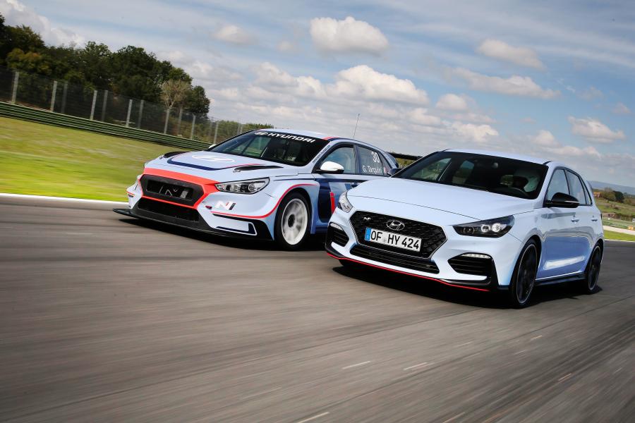  Hyundai i30 N 2017 года  (WW) (фото 46 из 47)